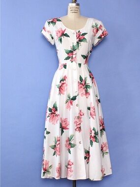 Vintage 40s/50s style floral dress